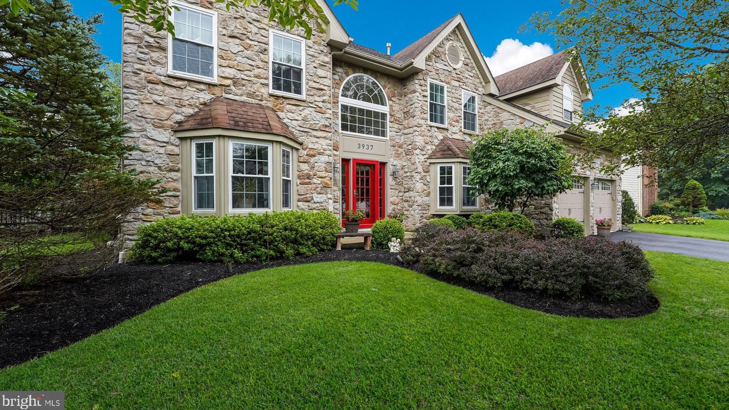 3937 Amberton Way, Gardenville, PA