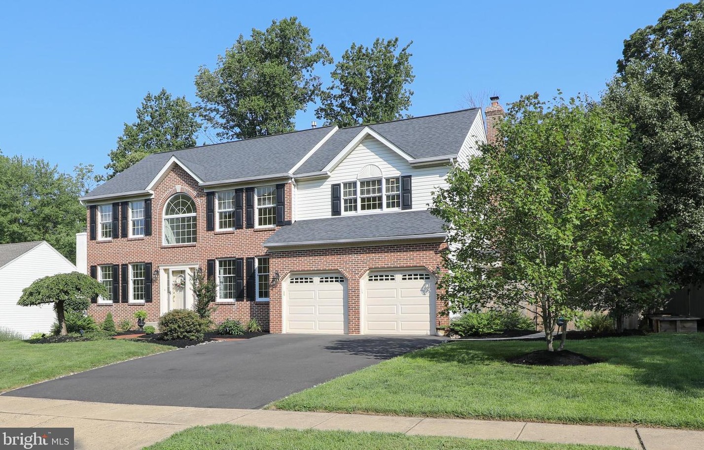 149 Hart Ave, Gardenville, PA