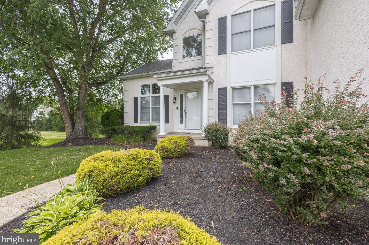 1465 Fox Hollow Dr, Yardley, PA 19067