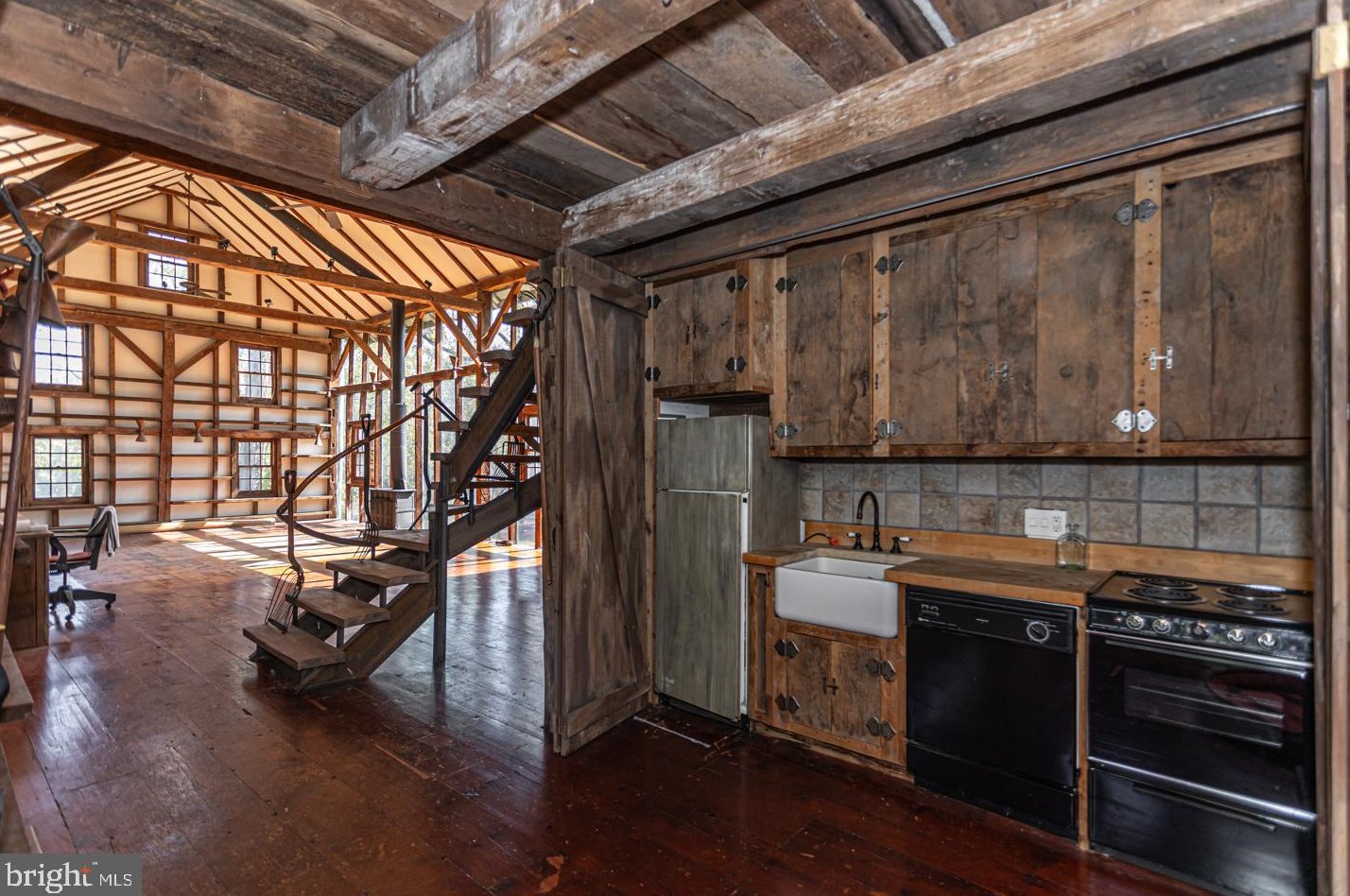 62 Thompson Ml Rd, Upper Makefield PA 18940-9627 exterior