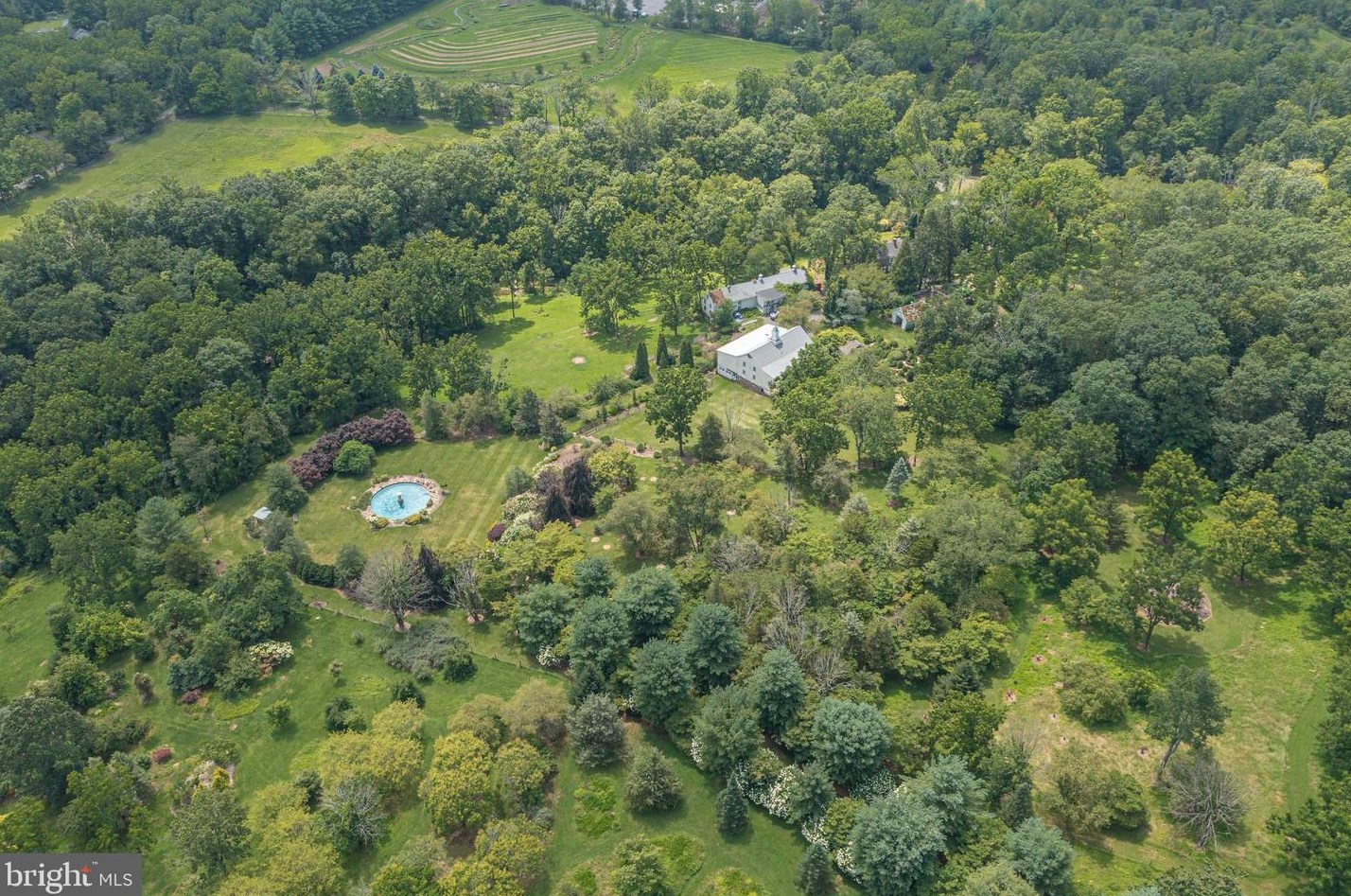 62 Thompson Ml Rd, Upper Makefield PA 18940-9627 exterior