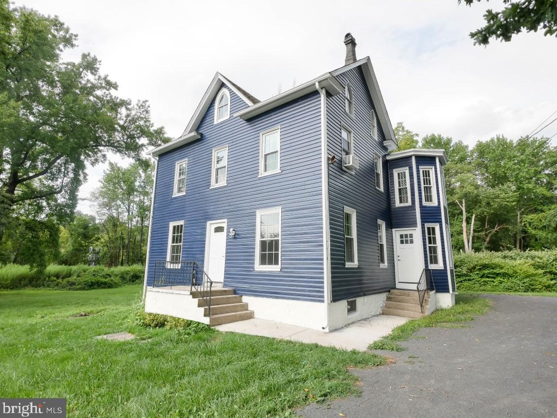 770 Woodbourne Rd, Langhorne, PA 19047