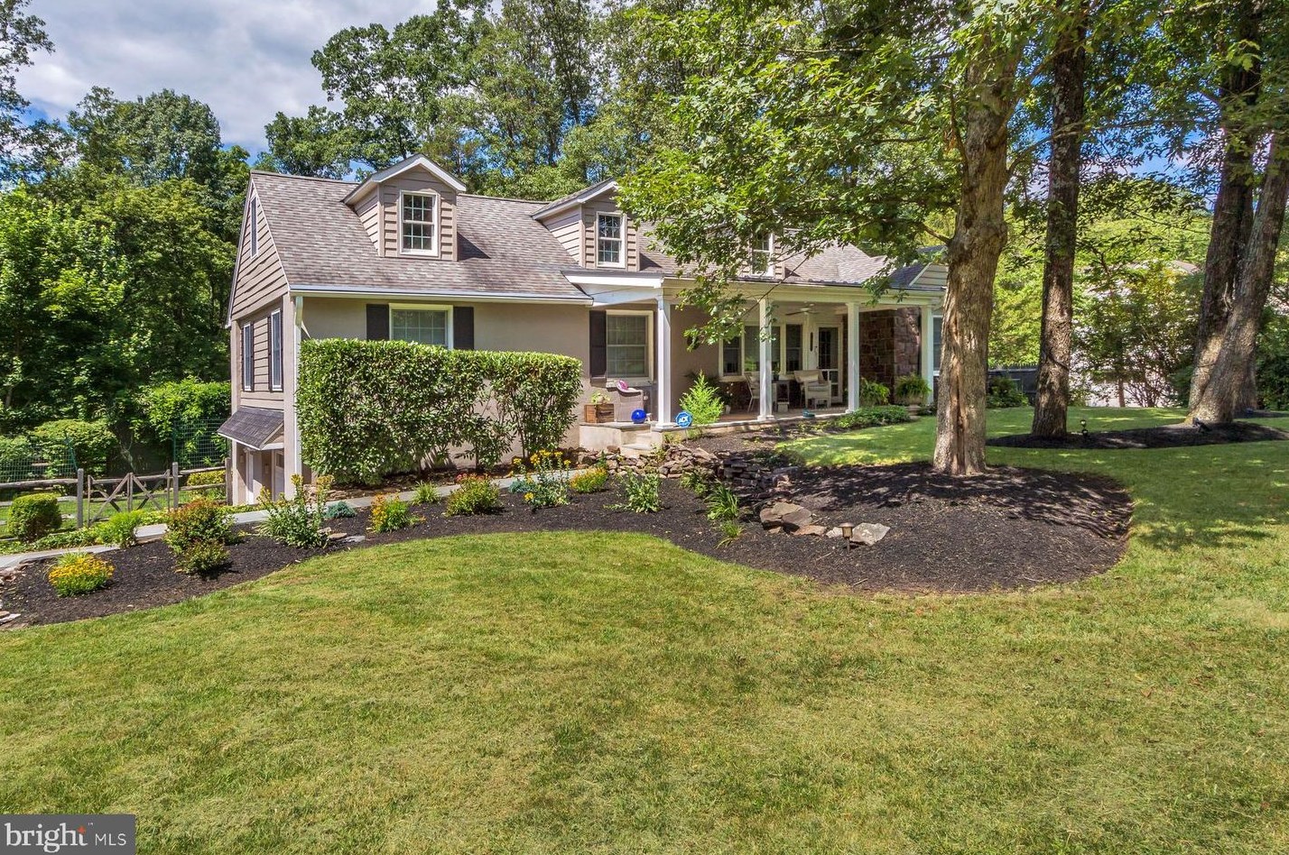 6623 Chapel Rd, New Hope, PA 18938-1809