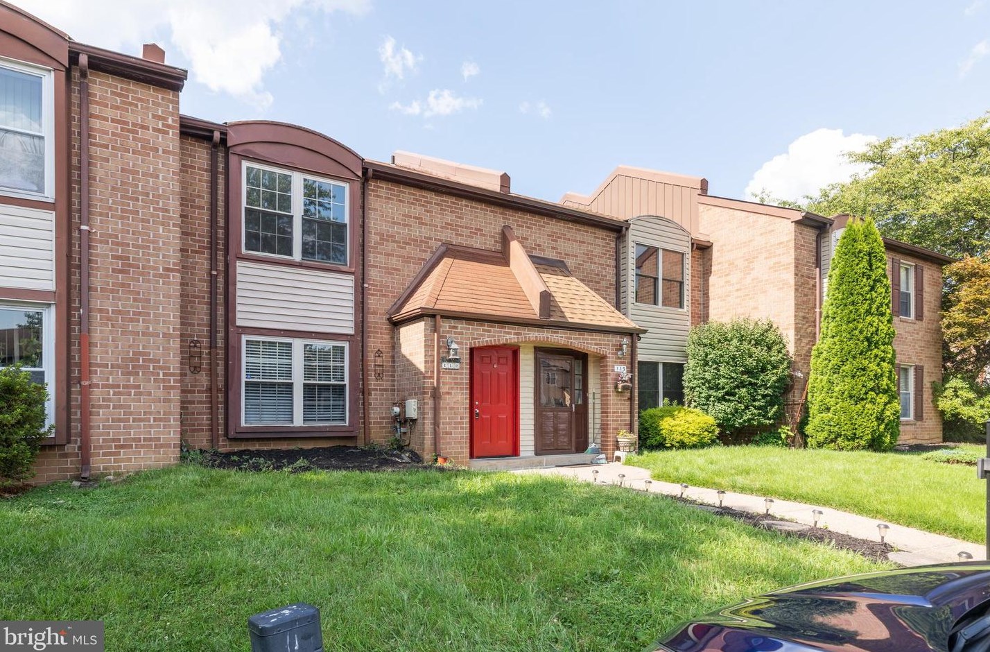 112 Hollybrooke Dr, Langhorne, PA 19047-5747