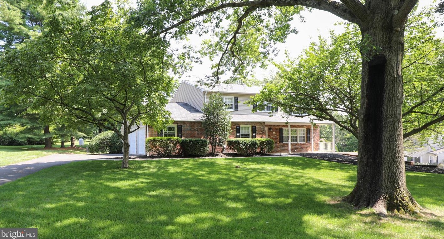 60 Pheasant Rd, Gardenville, PA