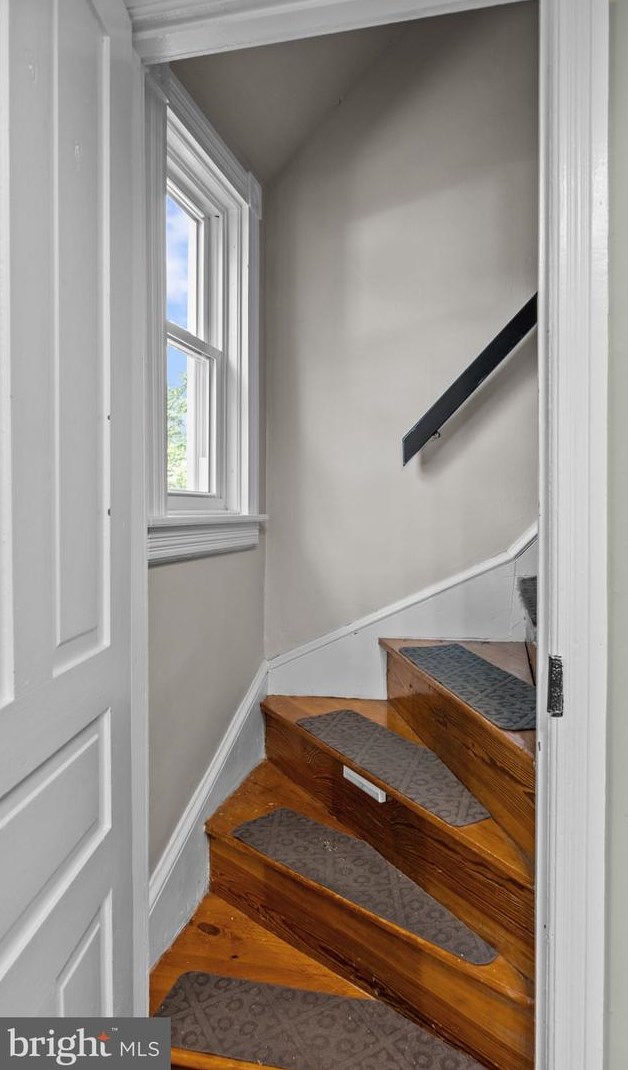 26 Chancellor St, Upper Makefield PA 18940-2107 exterior