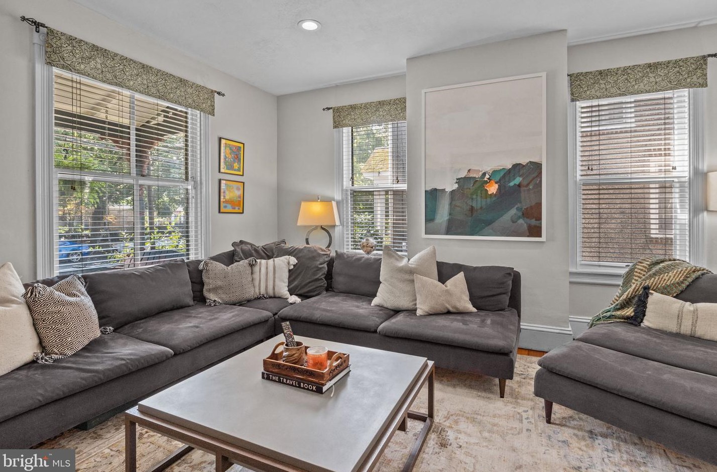 26 Chancellor St, Upper Makefield PA 18940-2107 exterior