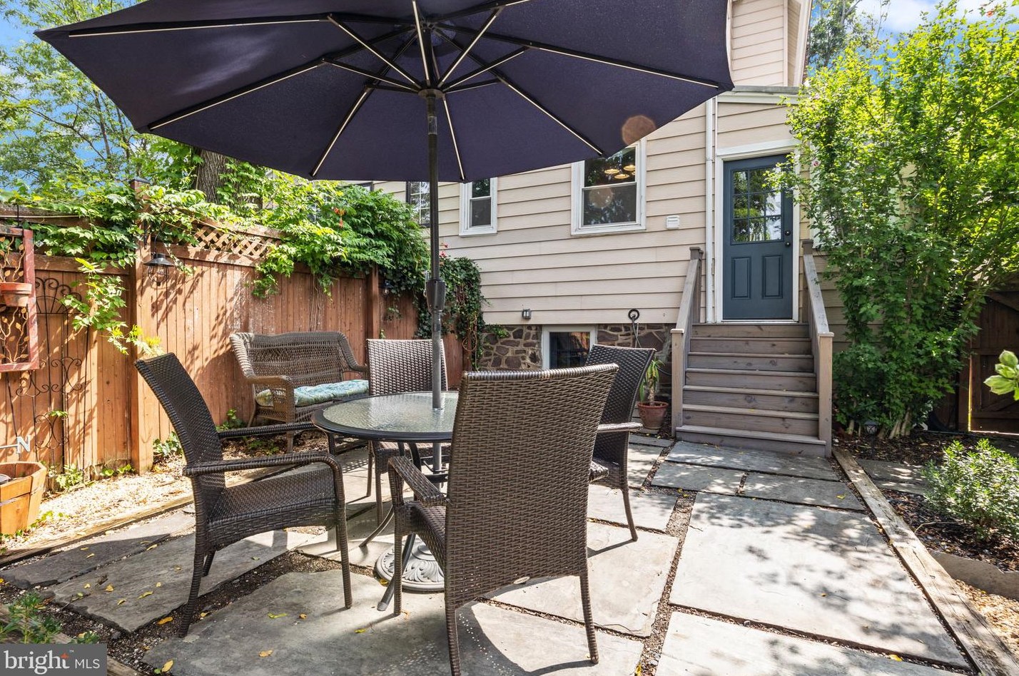 26 Chancellor St, Upper Makefield PA 18940-2107 exterior