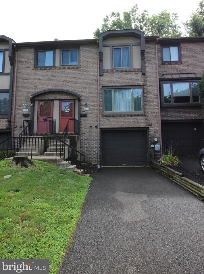 3485 Coventry Pl, Southampton, PA 18966-2903