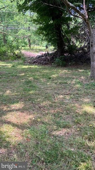 11 Stoopville Rd, Upper Makefield PA 18940-9212 exterior