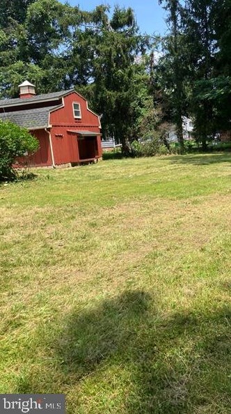 11 Stoopville Rd, Upper Makefield PA 18940-9212 exterior