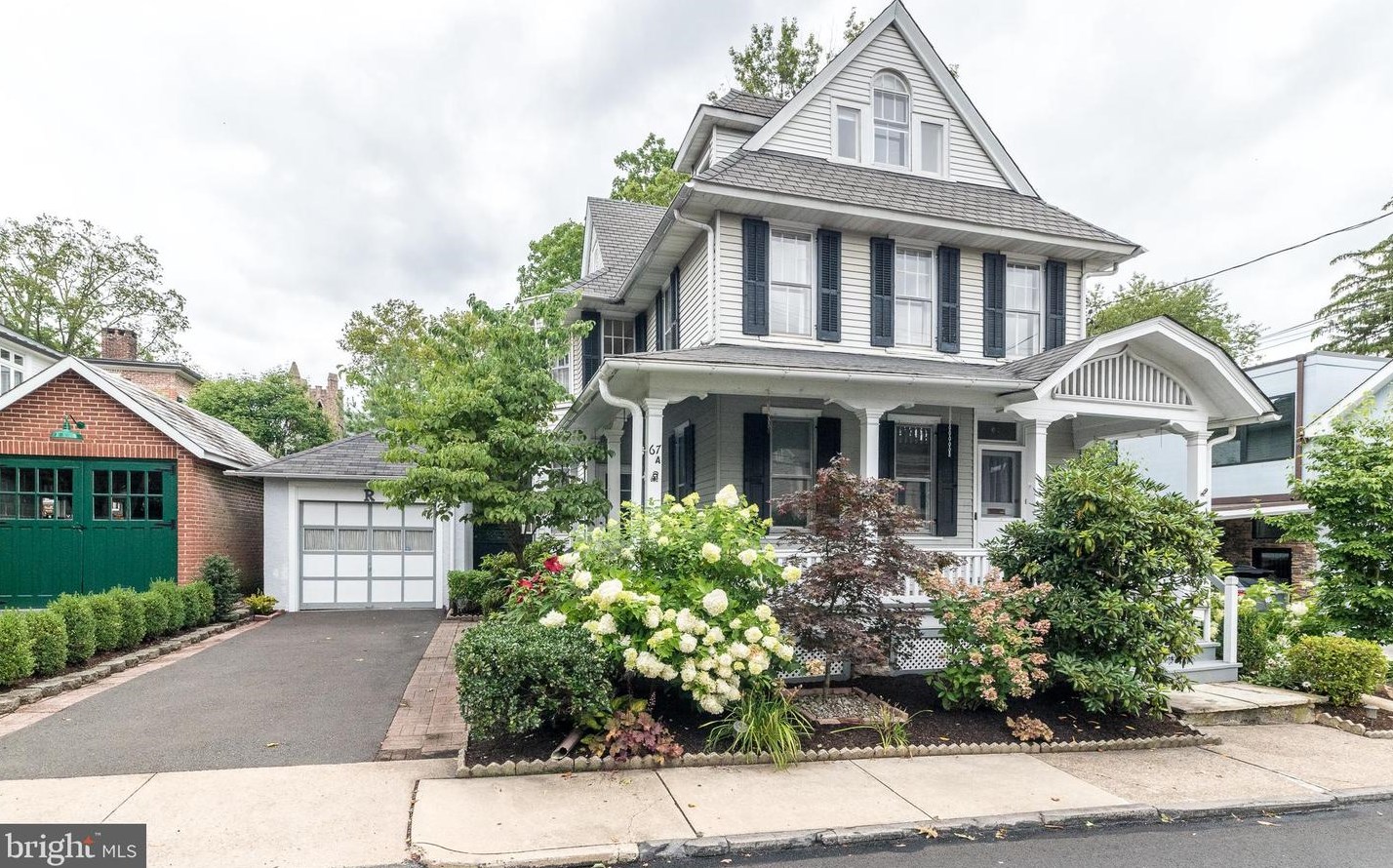 67 Church St, Gardenville, PA
