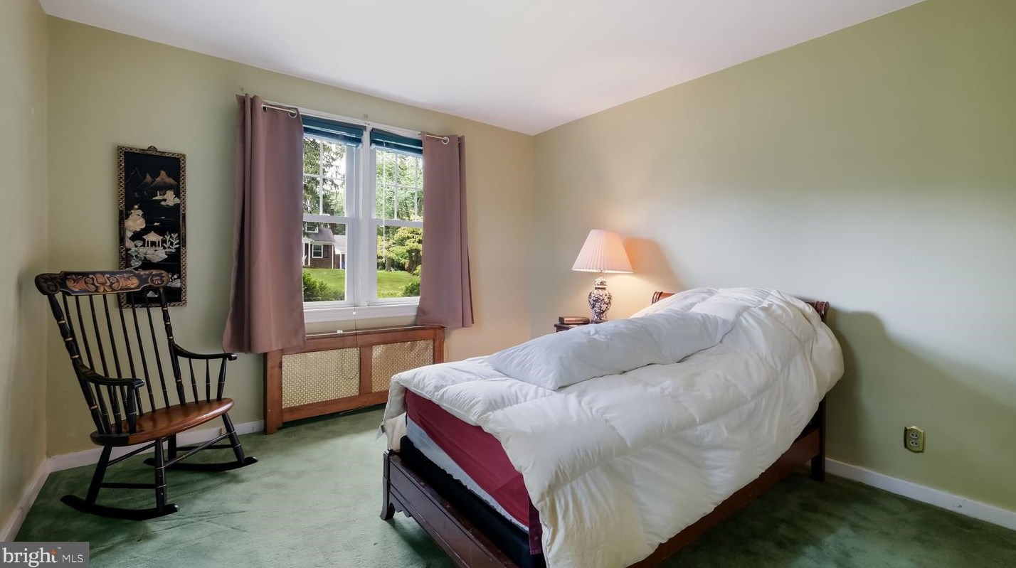 113 Frost Ln, Upper Makefield PA 18940-1689 exterior