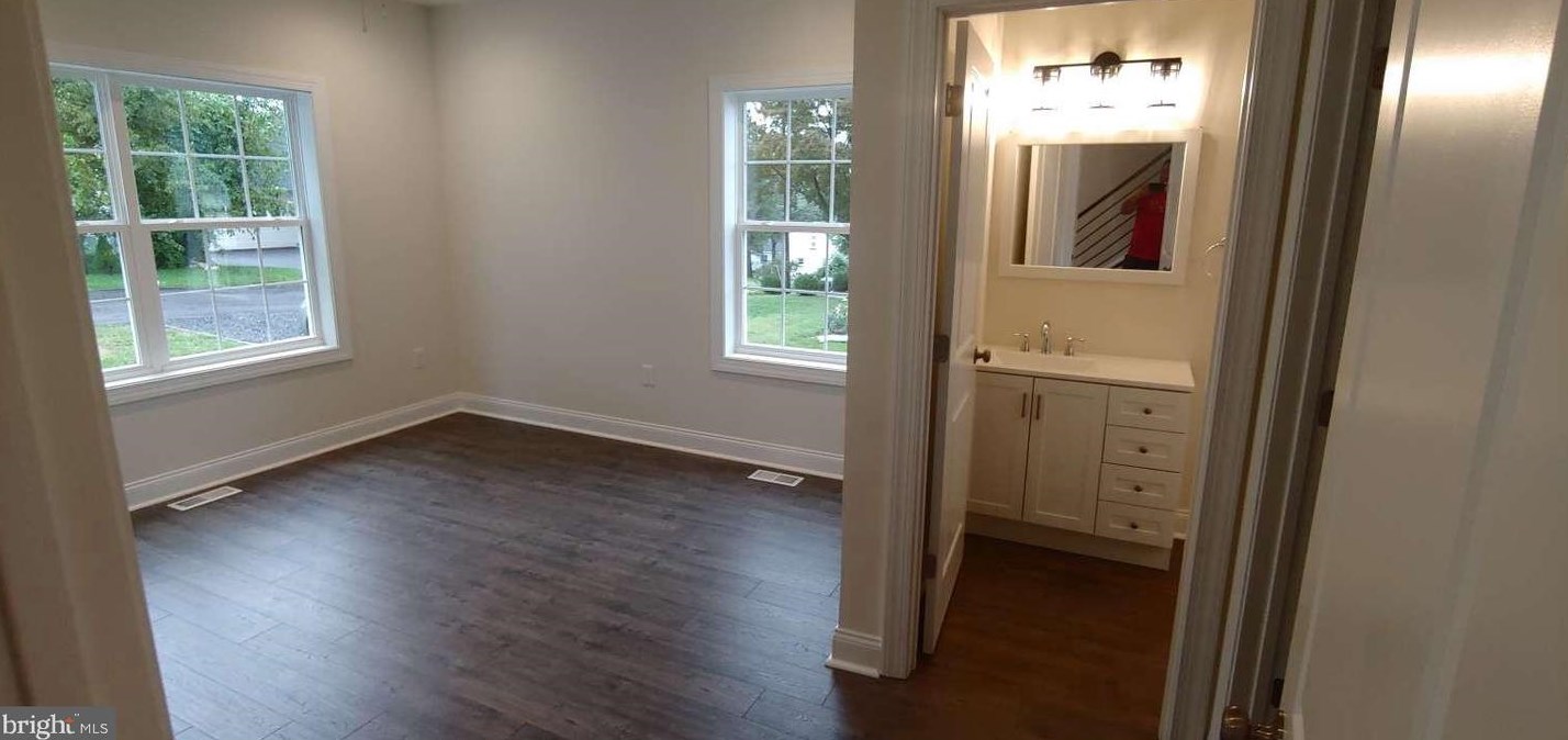 4741 Magnolia Ave, Langhorne PA  19053-4820 exterior