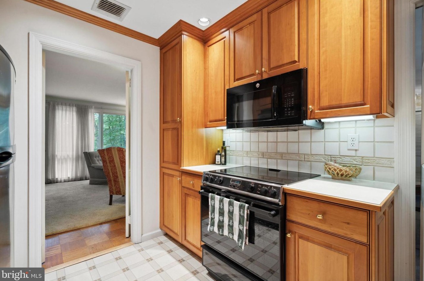 2651 Furlong Rd, Gardenville PA  exterior