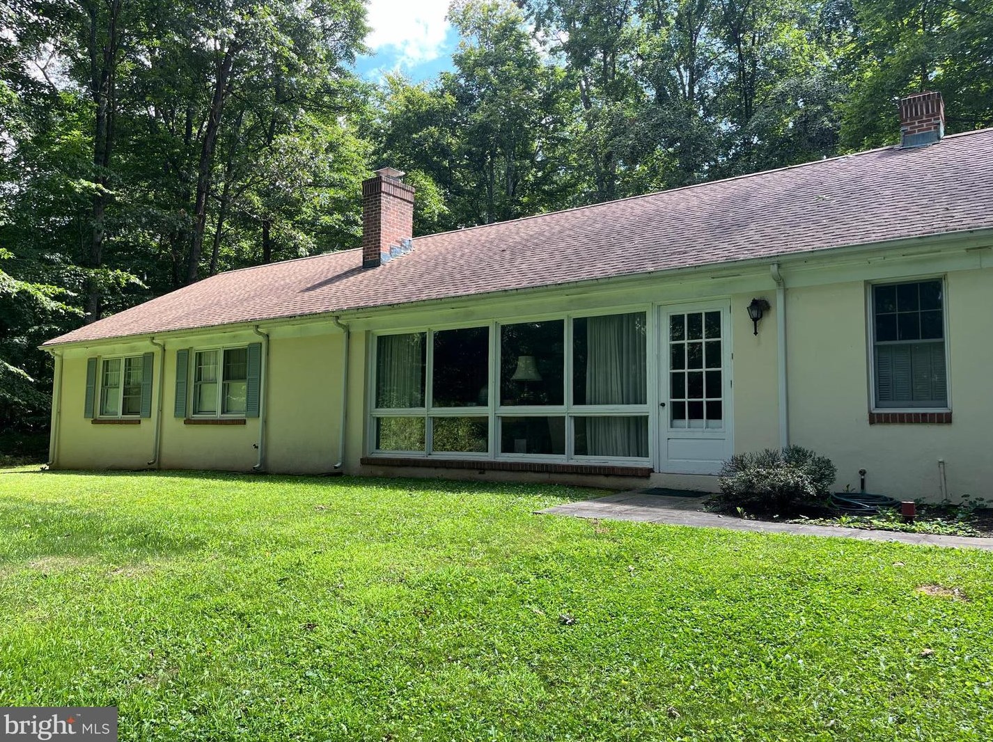 2651 Furlong Rd, Gardenville PA  exterior