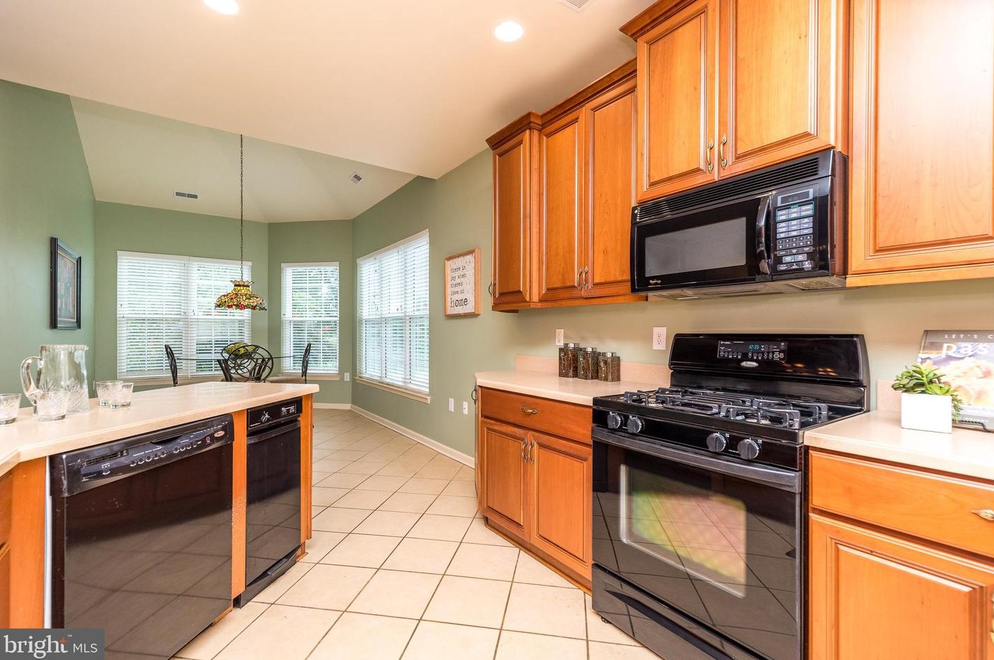 134 Shadybrook Dr, Langhorne PA 19047-8028 exterior