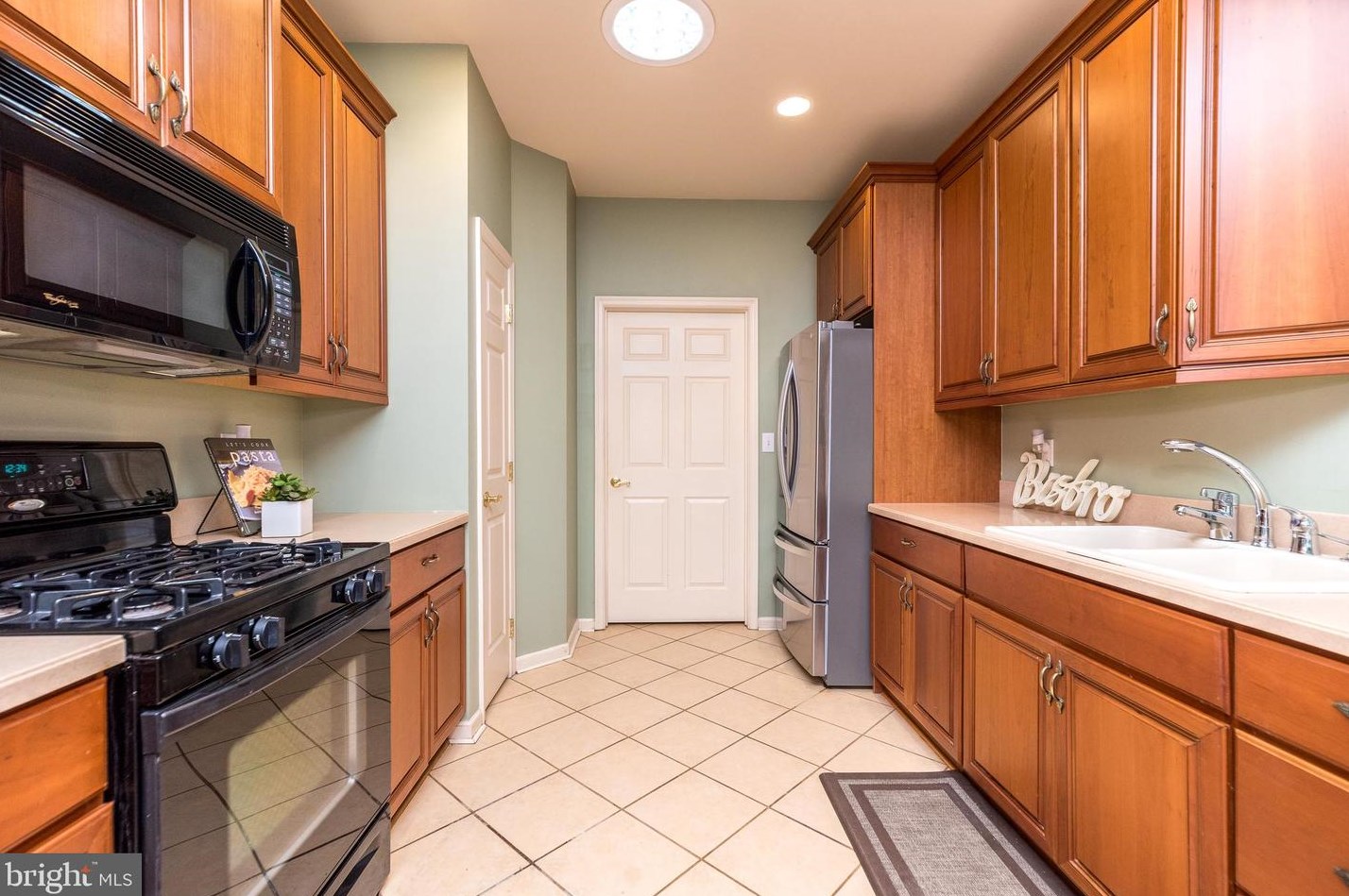 134 Shadybrook Dr, Langhorne PA 19047-8028 exterior