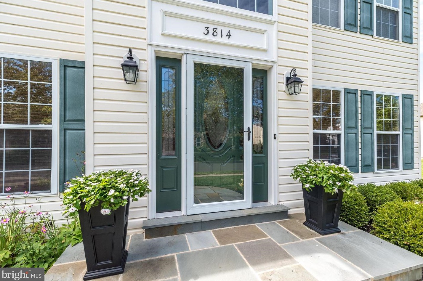3814 Daystar Dr, Gardenville, PA