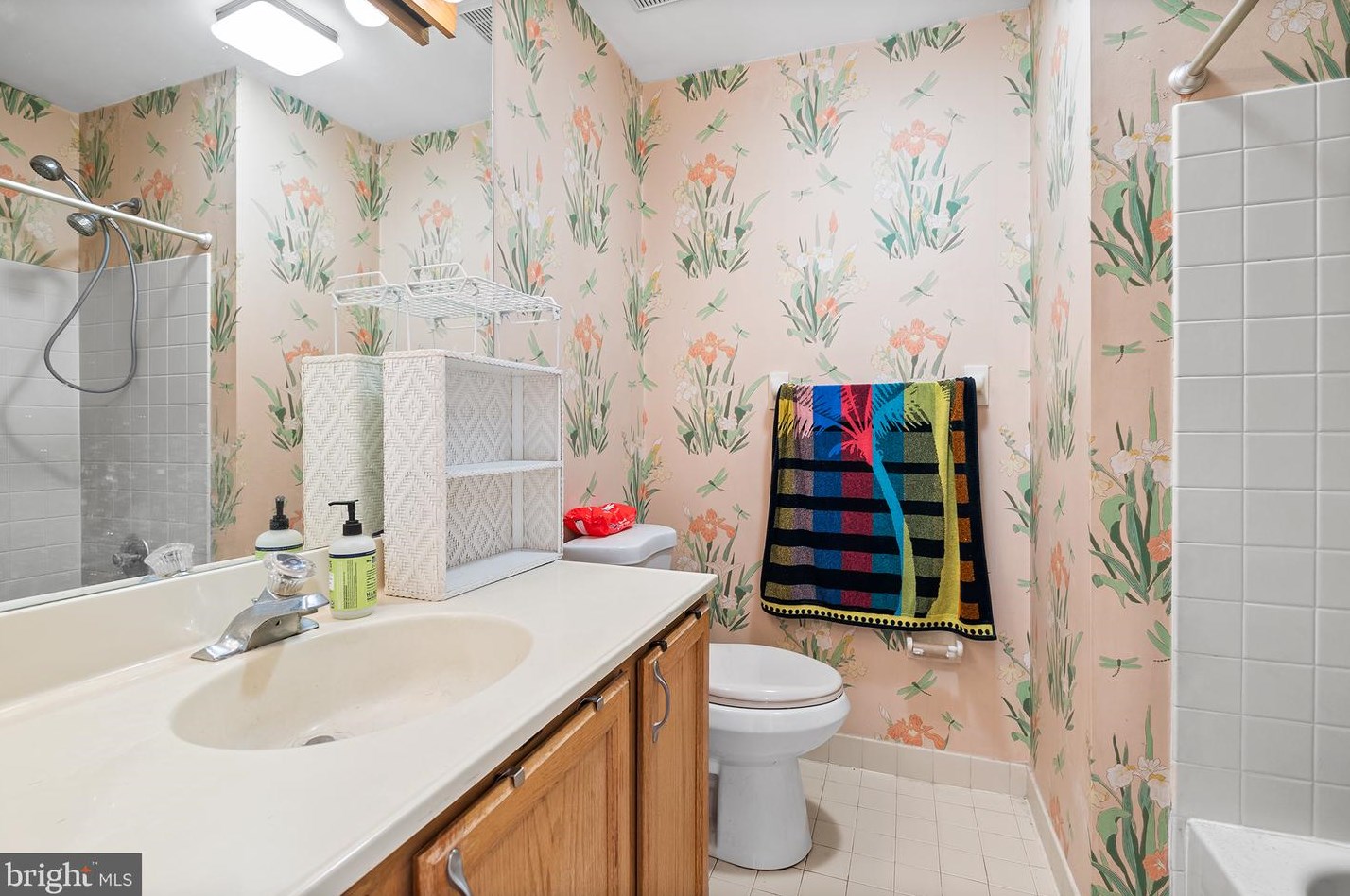 2049 Wellington Rd, Upper Makefield PA 18940-3710 exterior