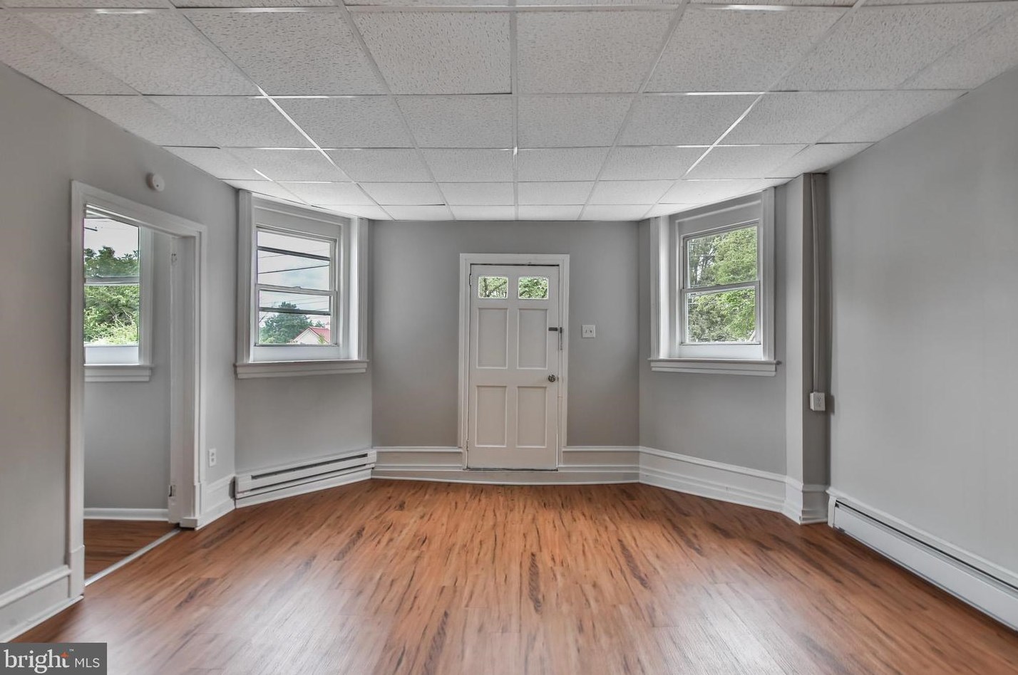 403 Washington Ave #5, Sellersville, PA 18960
