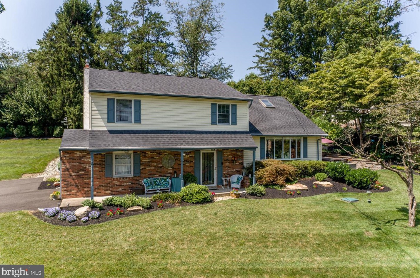 395 State St, Gardenville, PA