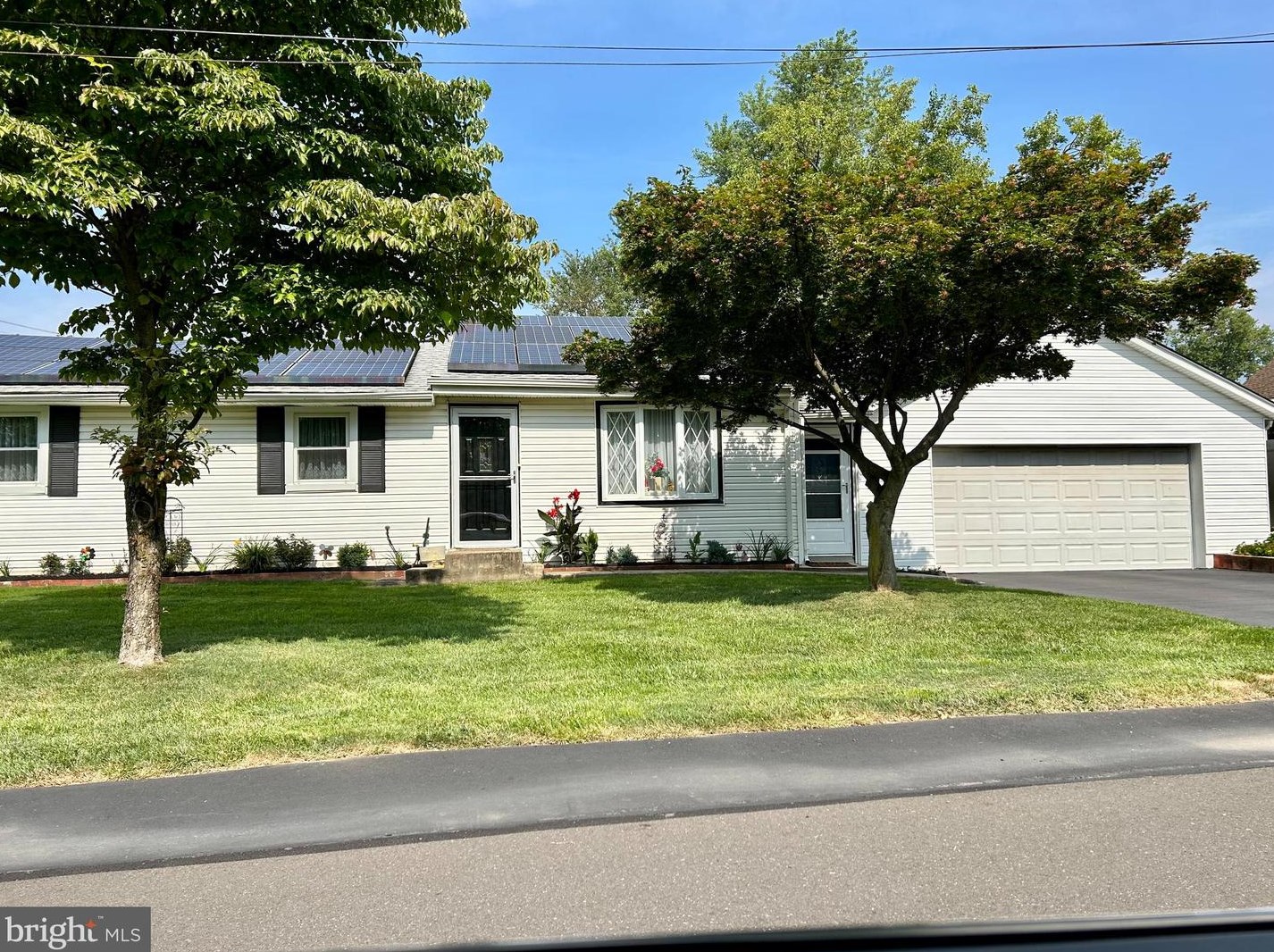 160 Myrtle Ave, Langhorne, PA 19053-4250