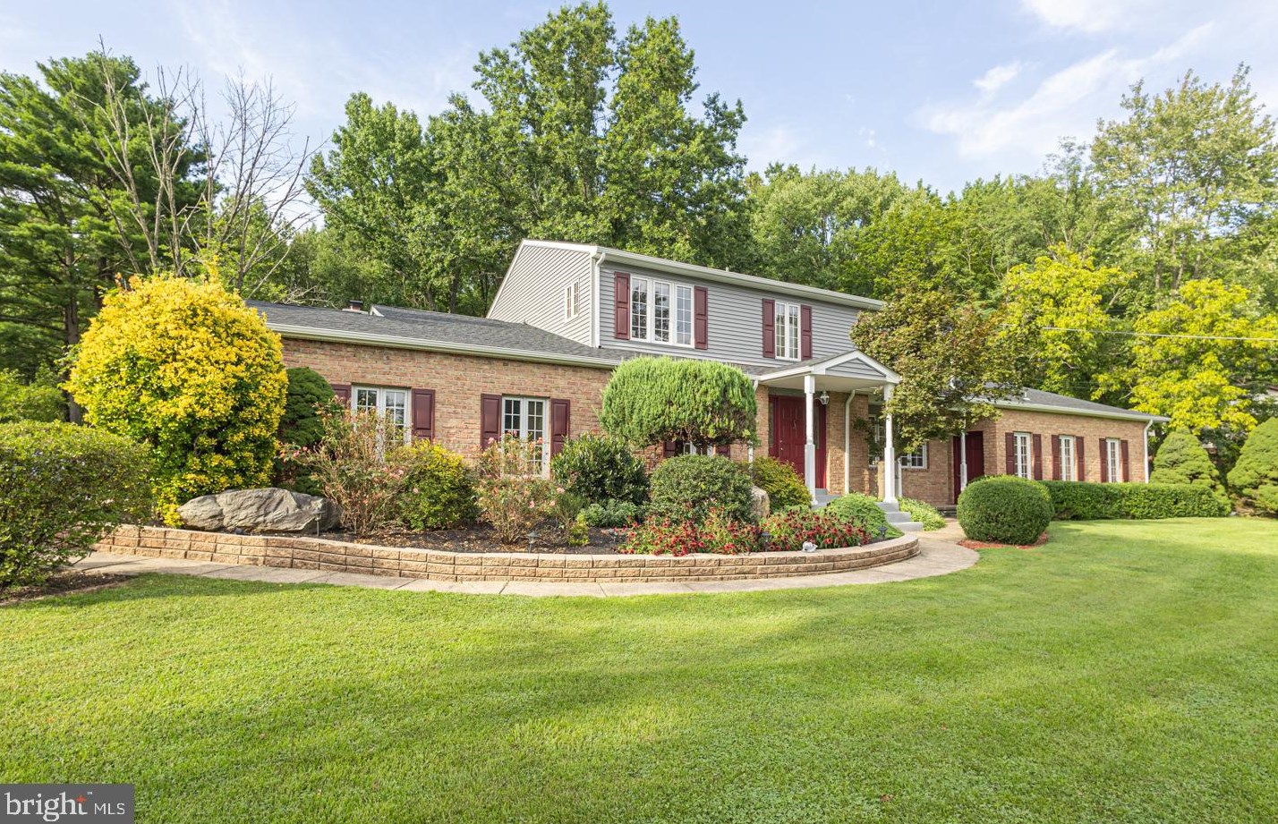 408 Big Oak Rd, Yardley, PA 19067