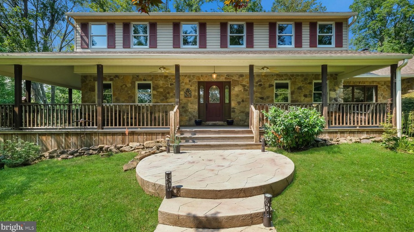 4522 Bergstrom Rd, Gardenville, PA