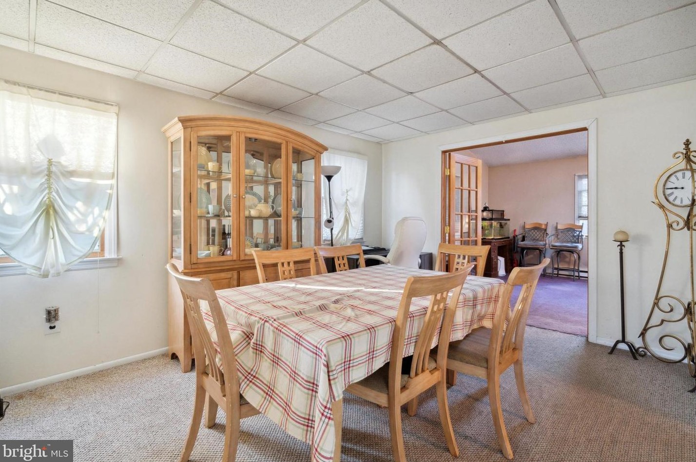 16 Ailanthus Ln, Levittown, PA 19055-1206