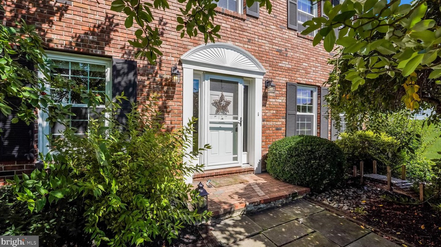 1525 Fairhill Rd, Sellersville, PA 18960