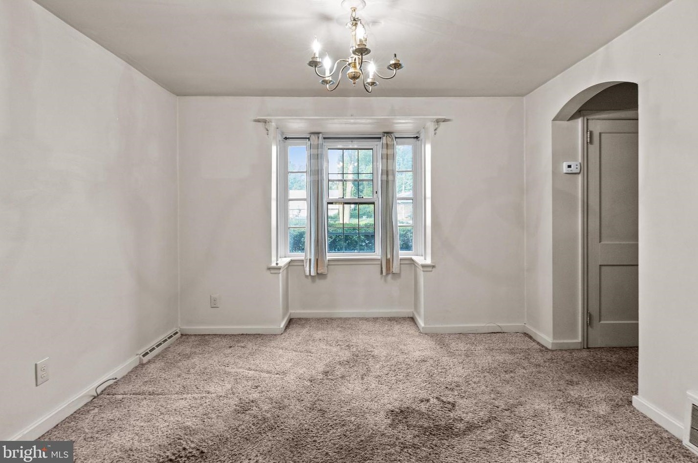 22 Oak Ave, Langhorne PA  19047-5326 exterior