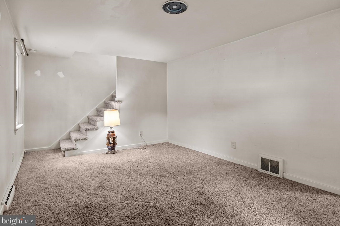 22 Oak Ave, Langhorne PA  19047-5326 exterior