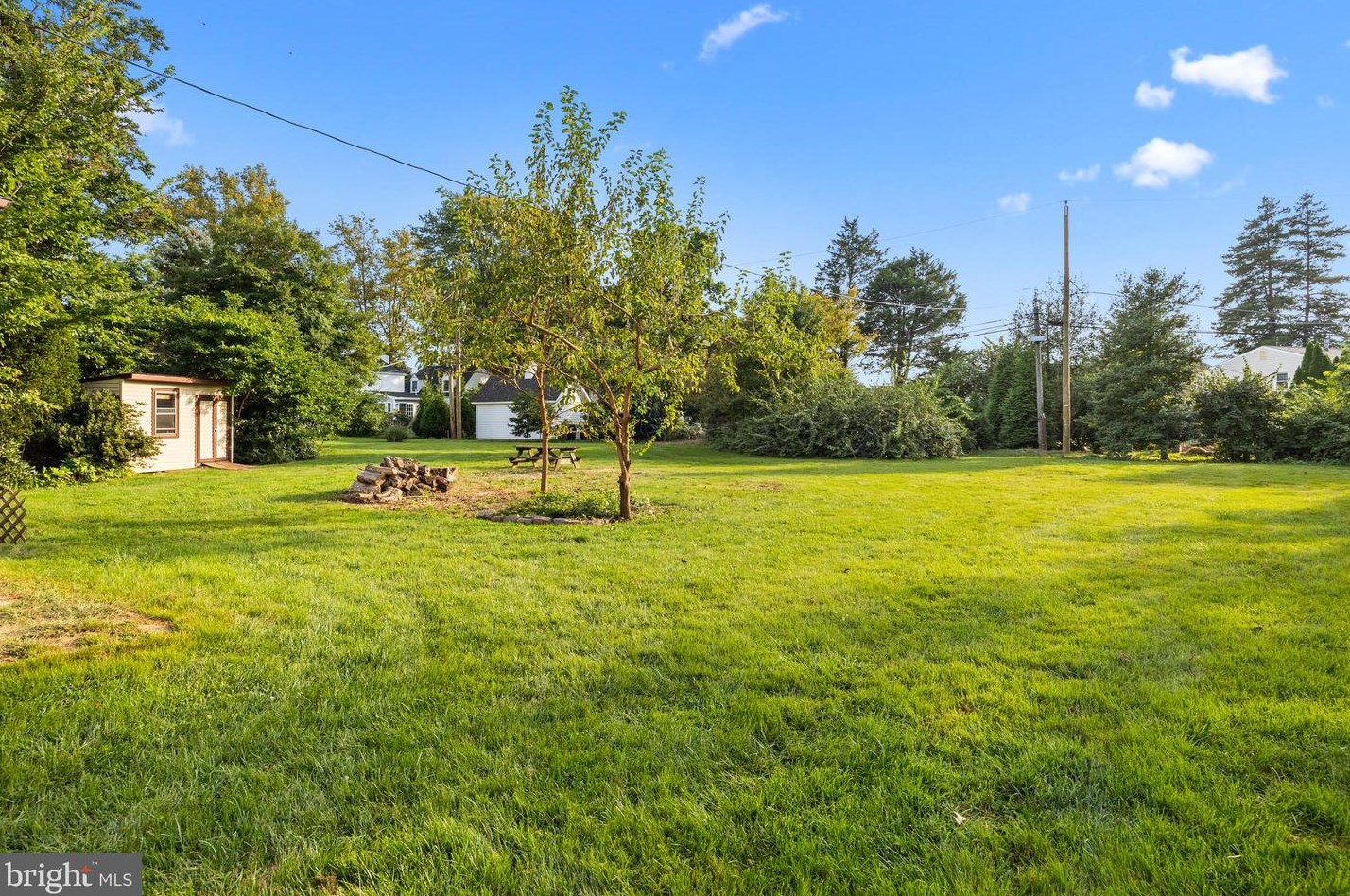 22 Oak Ave, Langhorne PA  19047-5326 exterior