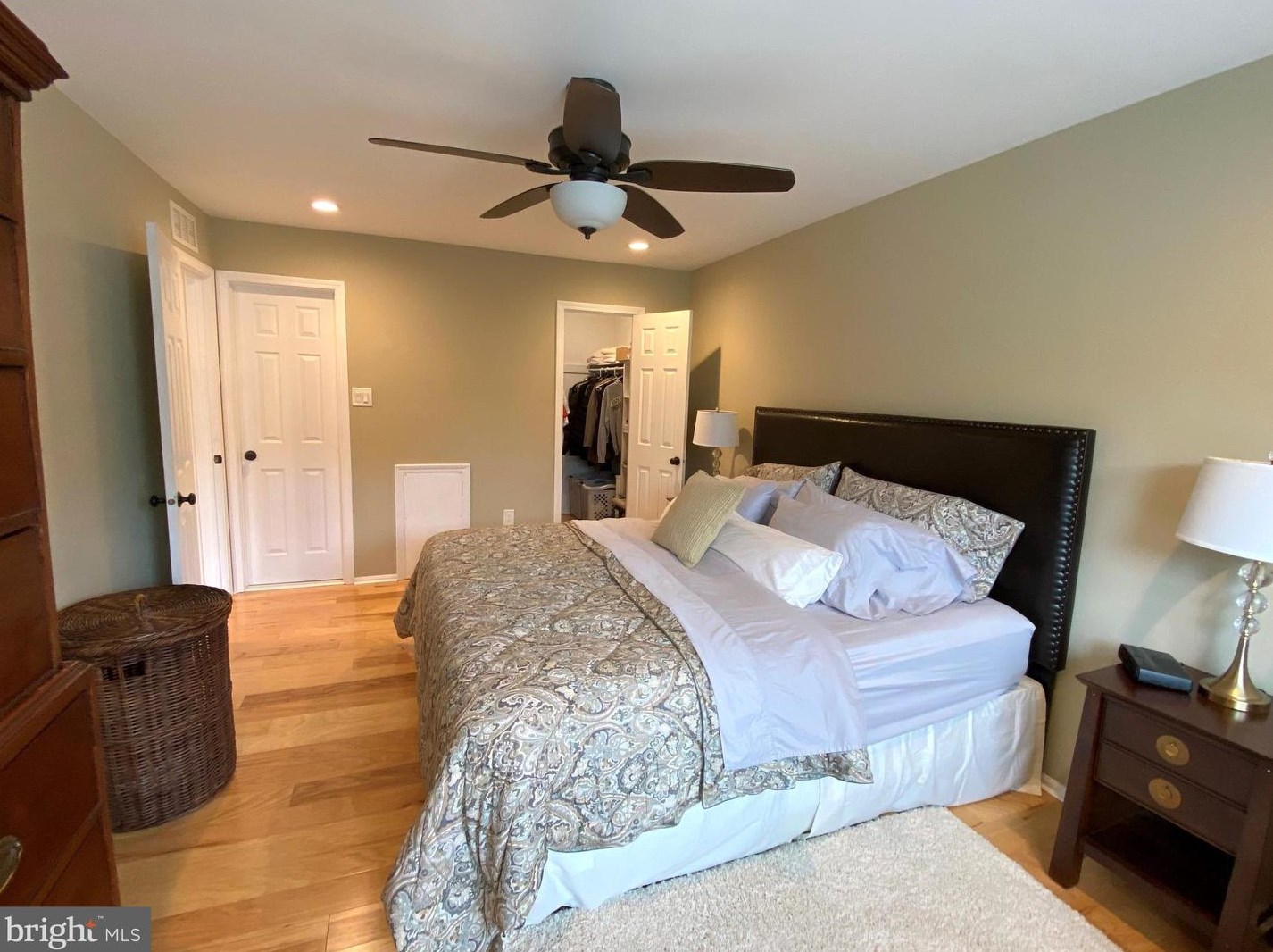 316 Society Pl, Upper Makefield PA  18940-3238 exterior