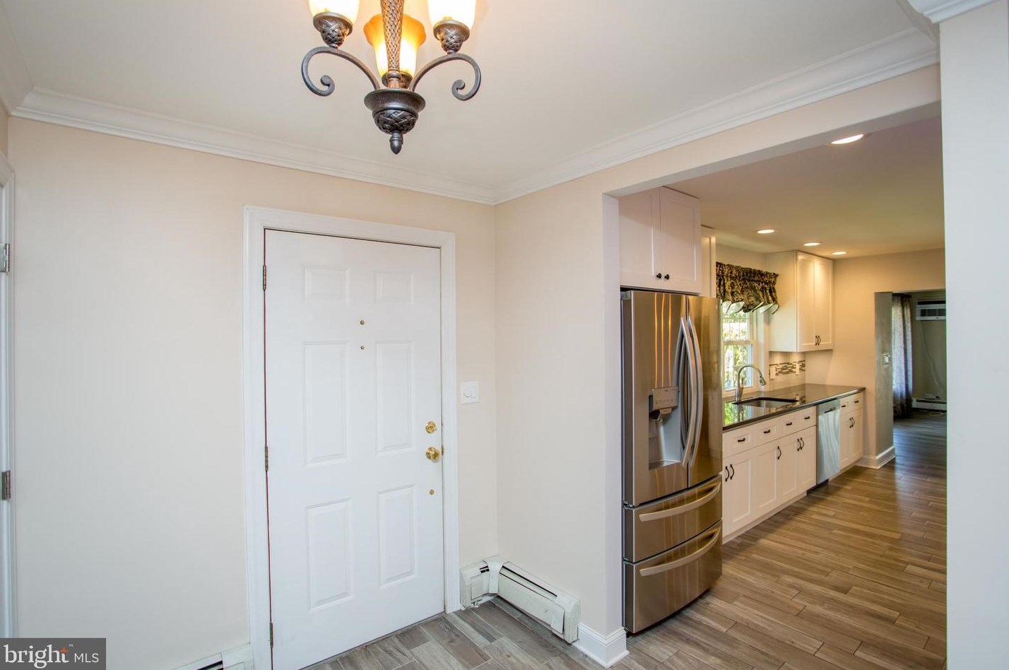 20 Sugarplum Rd, Levittown PA 19056-2221 exterior