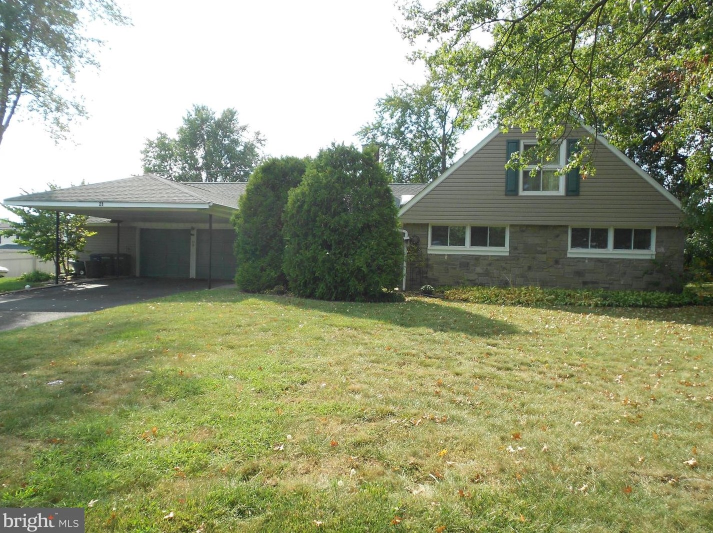 21 Full Turn Rd, Levittown, PA 19056-1924