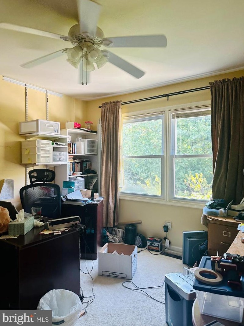 2128 Wellington Rd, Upper Makefield PA 18940-3713 exterior