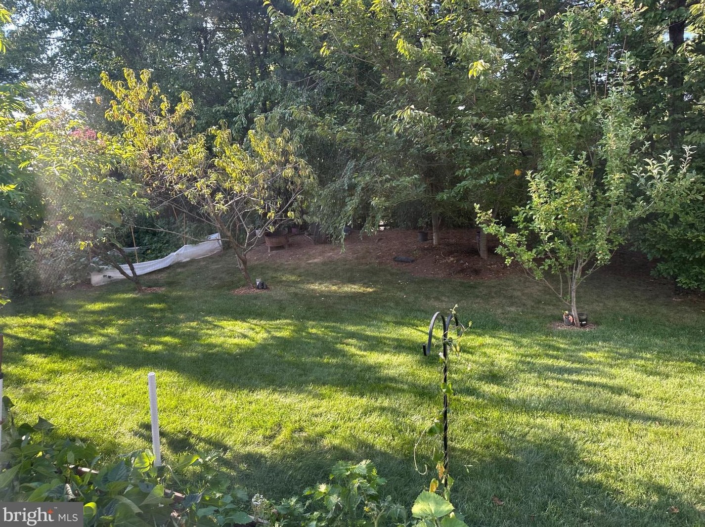 2128 Wellington Rd, Upper Makefield PA 18940-3713 exterior