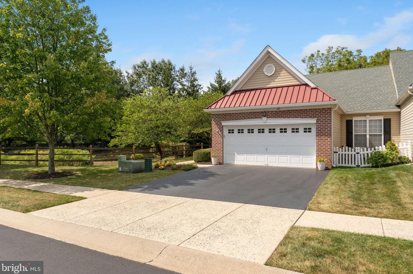 105 Devonshire Way, Sellersville, PA 18960-2890