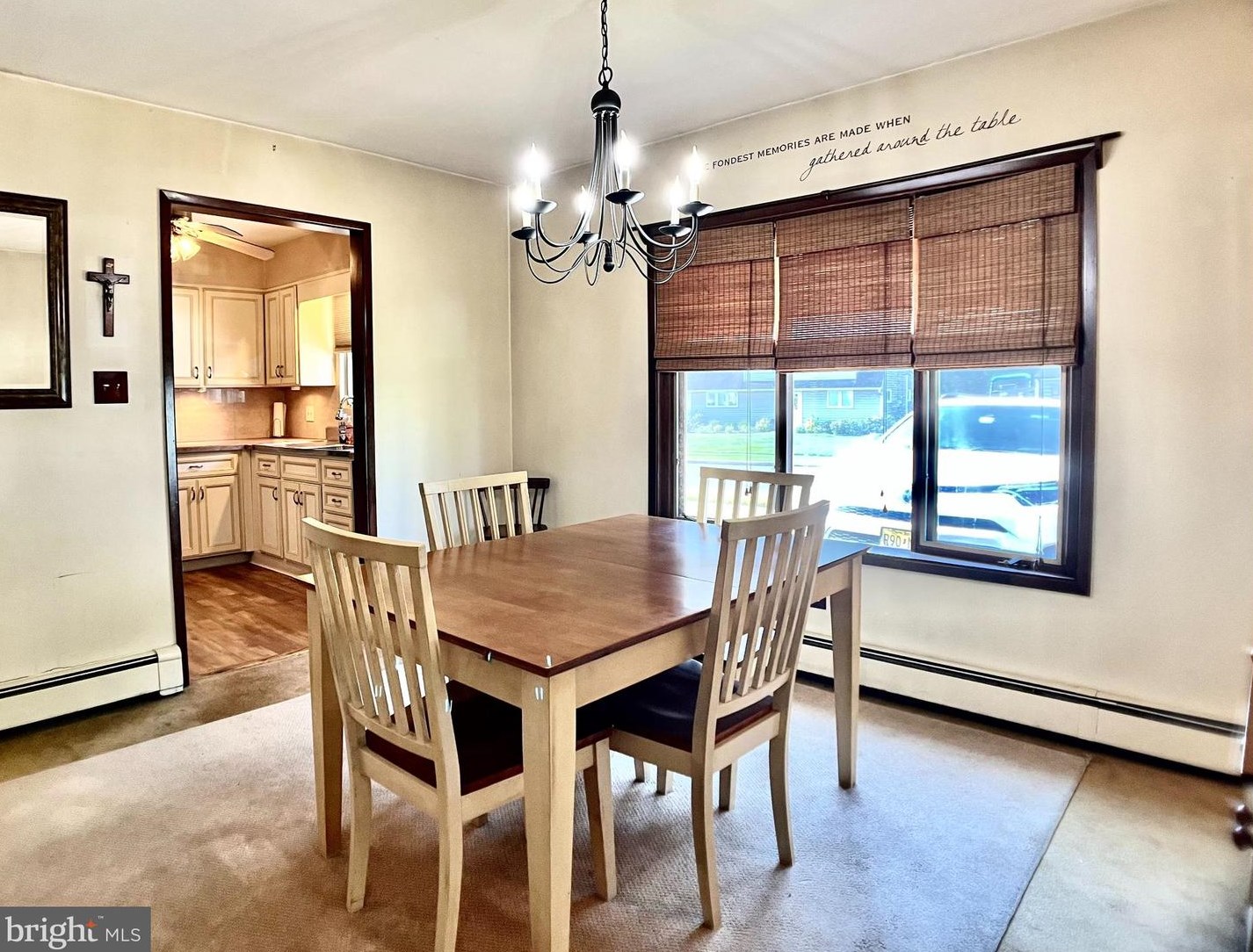 33 Ruby Ln, Levittown PA 19055-1432 exterior