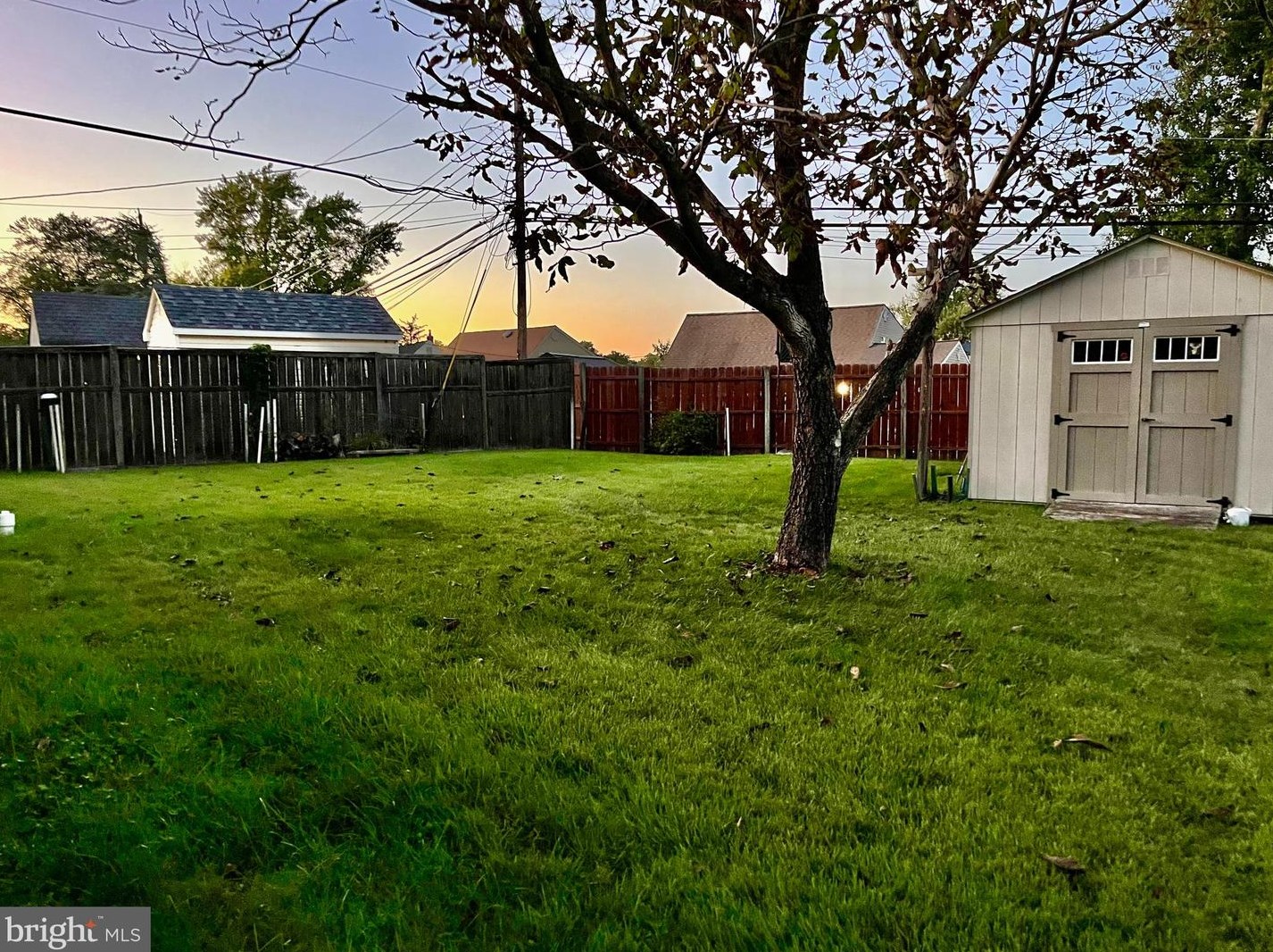 33 Ruby Ln, Levittown PA 19055-1432 exterior