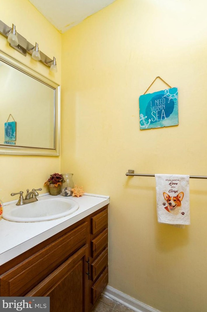 312 Cambridge Ln, Upper Makefield PA 18940-3310 exterior