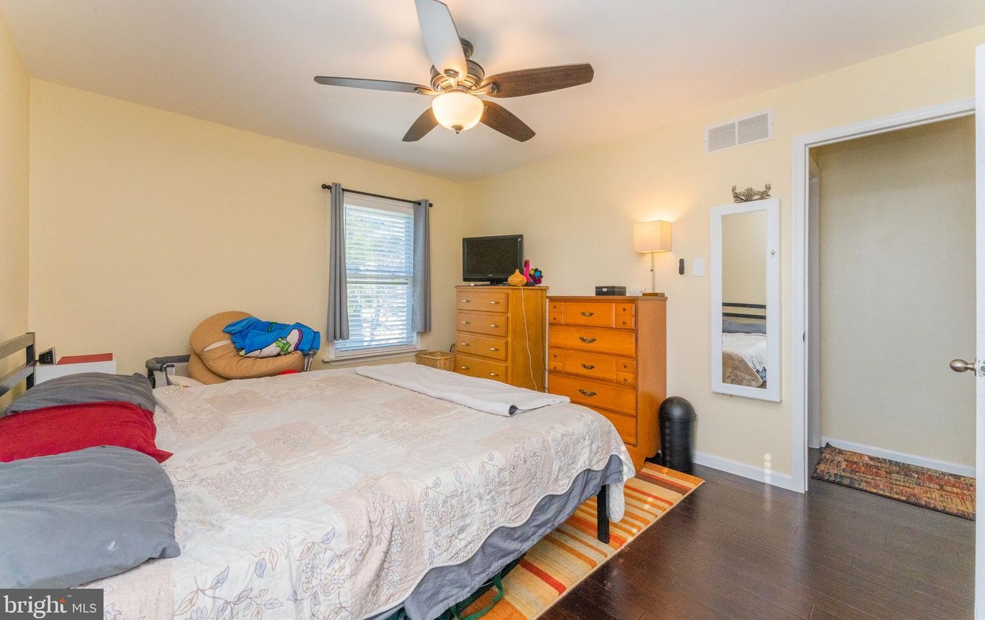 107 Chelsea Ct, Perkasie PA  18944-1887 exterior