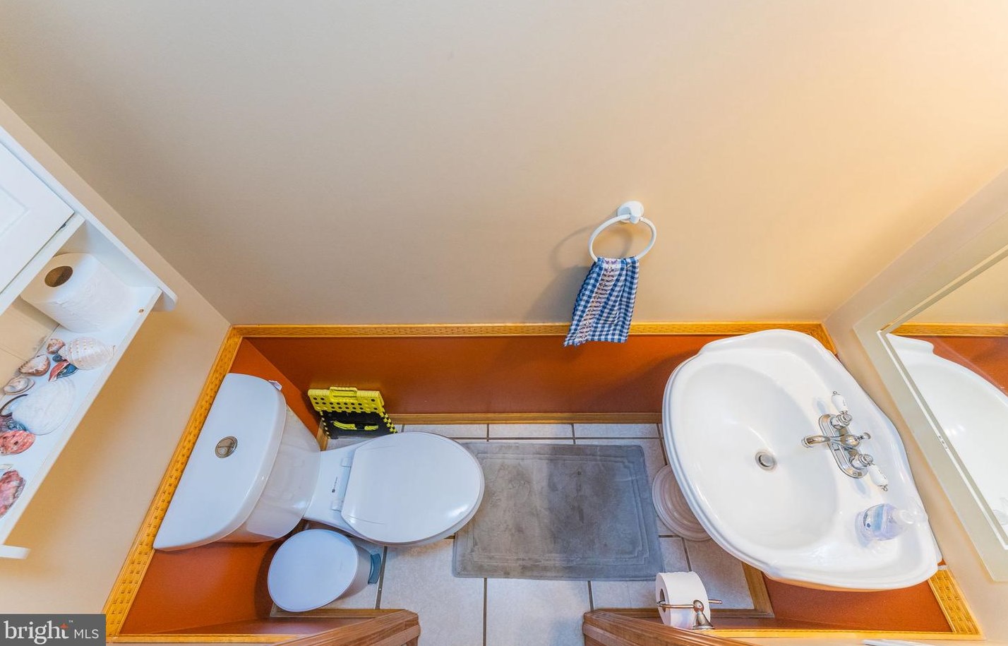 107 Chelsea Ct, Perkasie PA  18944-1887 exterior