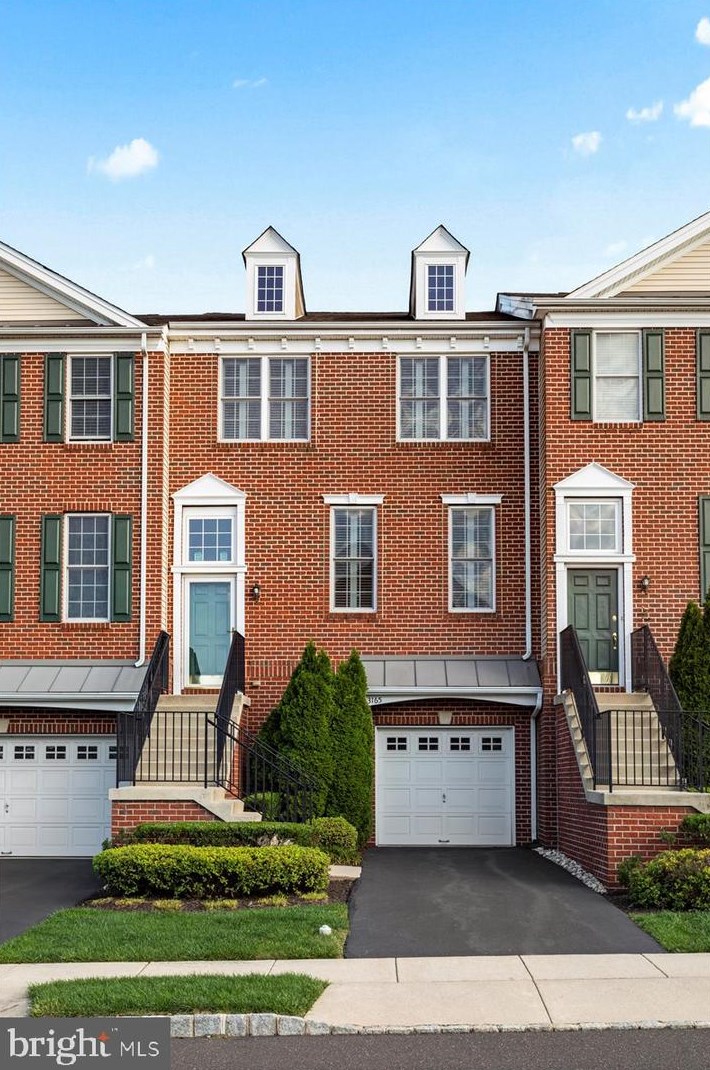 3165 Brighton St, Furlong, PA 18925-1546