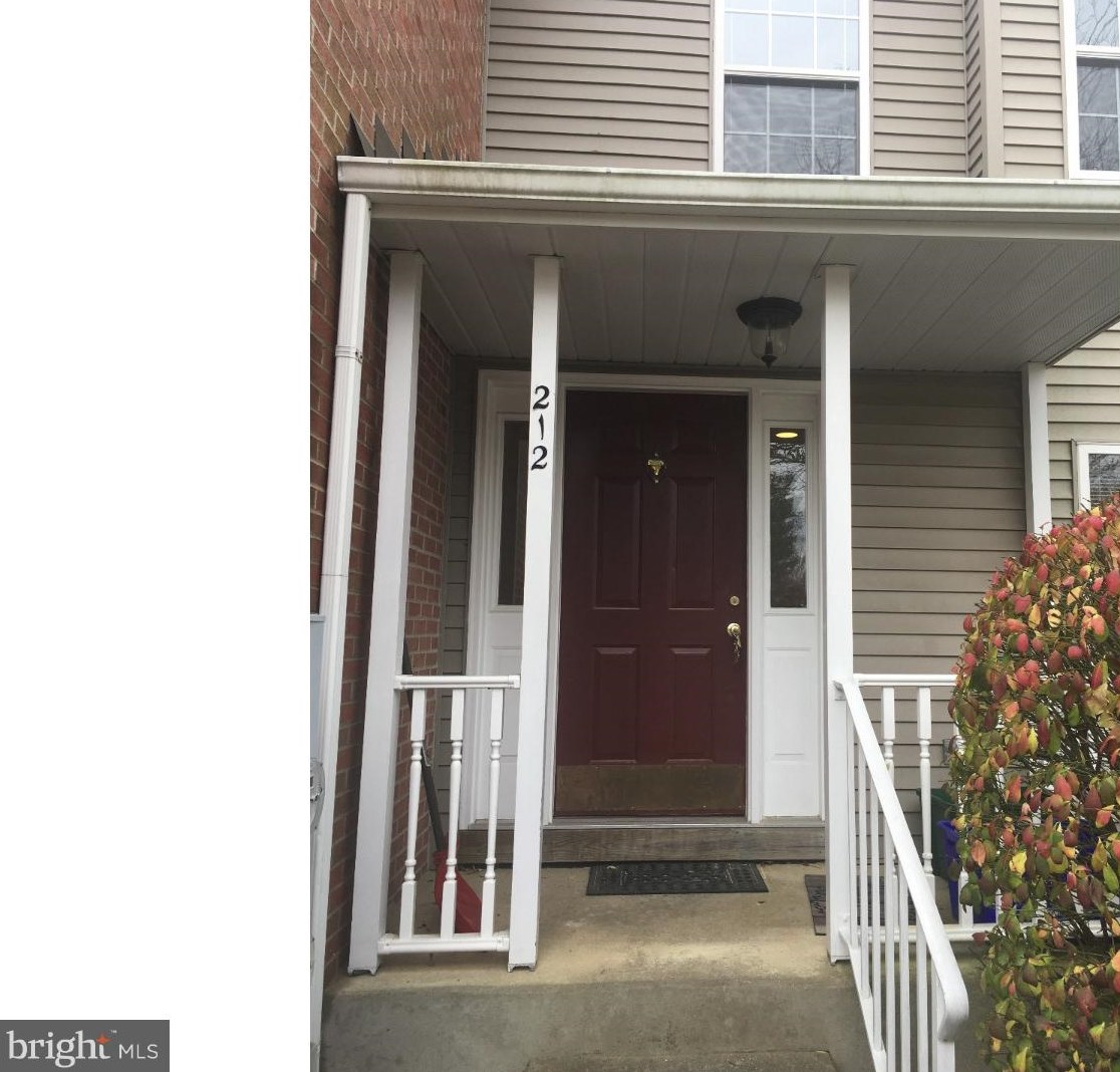 212 Victoria Ct #161, Gardenville, PA 18901