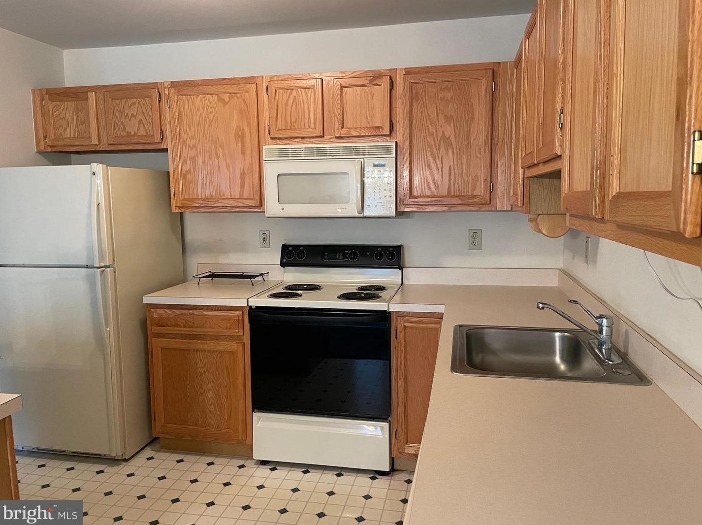 552 Campus Dr, Perkasie, PA 18944-4508