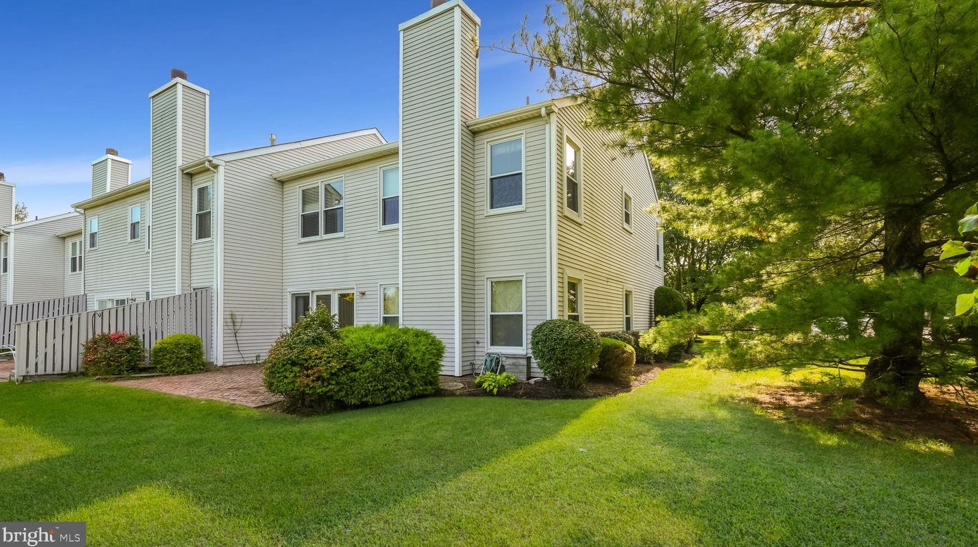 21 Kanon Ct, Upper Makefield PA 18940-1861 exterior