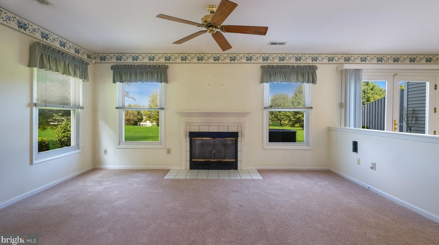 21 Kanon Ct, Upper Makefield PA 18940-1861 exterior